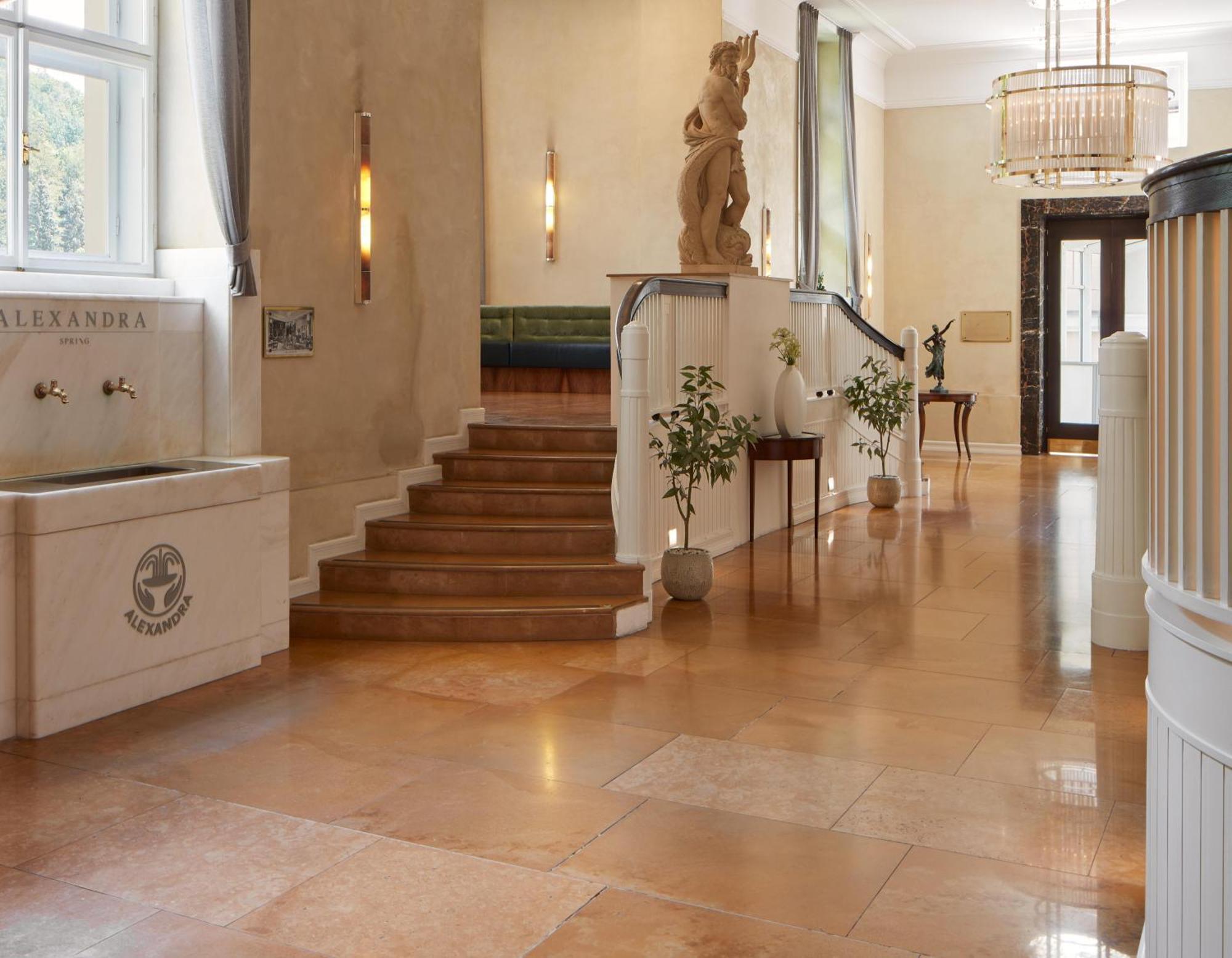 Falkensteiner Spa Resort Marianske Lazne Exterior foto